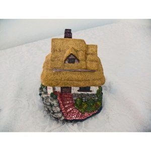 Canterbury Inn, Olde England's Classic Cottages, resin collectibles